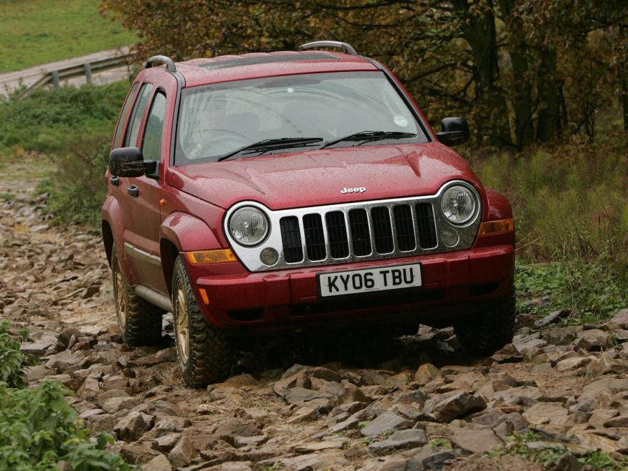  Jeep Cherokee Limited 2005 года  (UK) (фото 29 из 30)